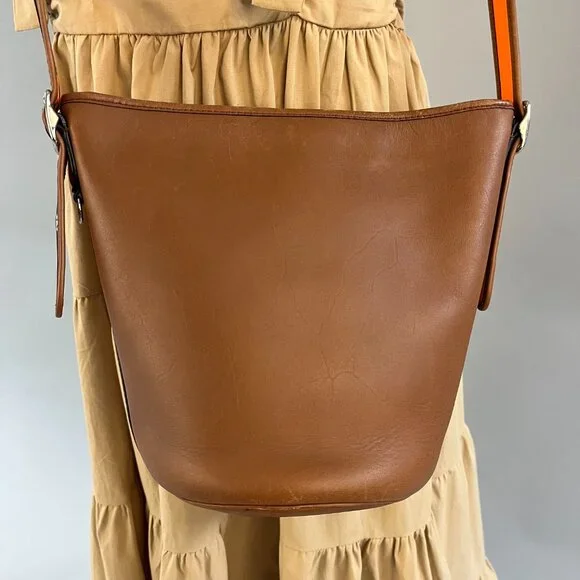 Coach Bucket Bag in Brown - Picture 2 of 9